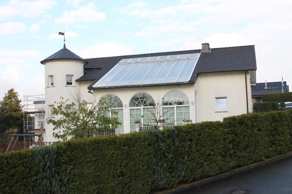 Thumbnail-Großes Wohnhaus mit drei Ferienwohnungen zu verkaufen