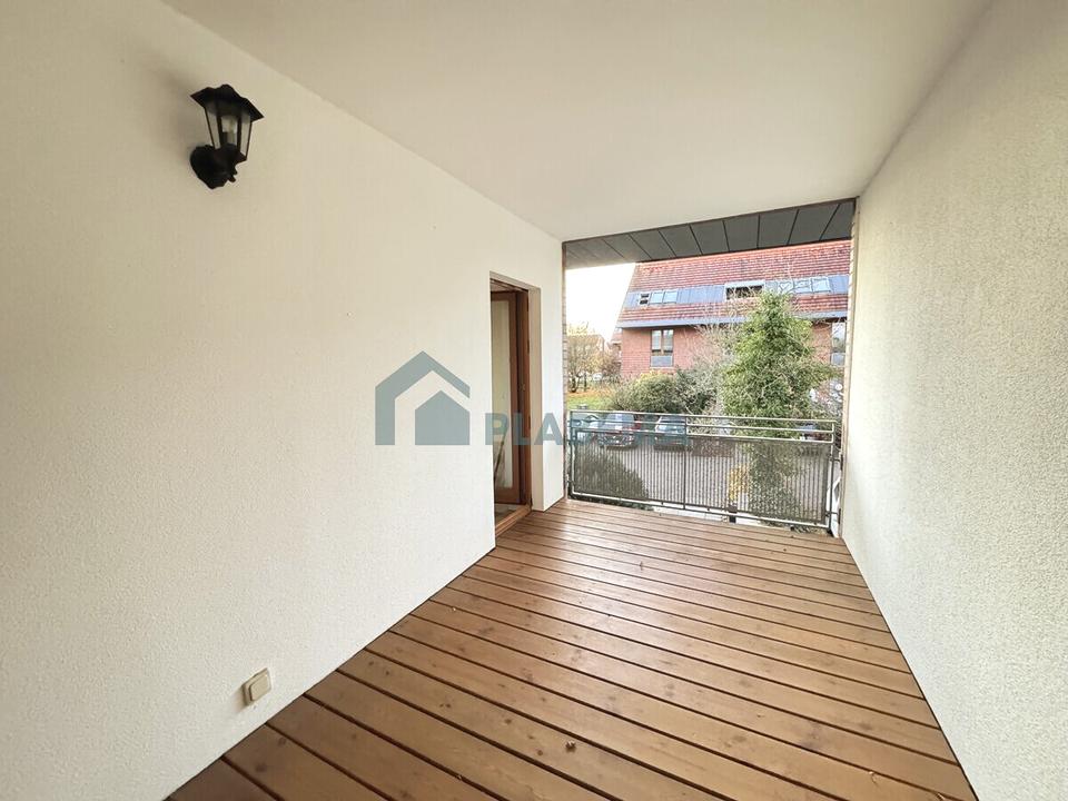 Thumbnail-2- Zimmer- Wohnung mit Balkon, Loggia und Einbauküche zu vermieten