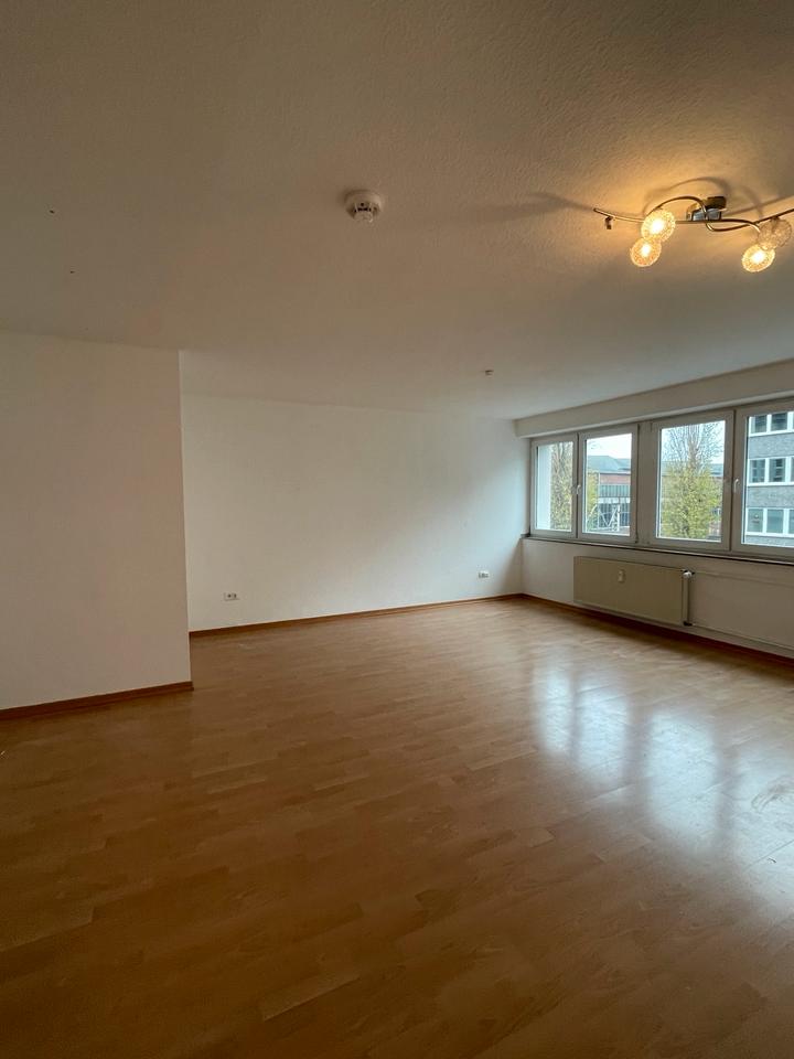 Thumbnail-Helle 1,5-Zimmer-Wohnung mit Loggia in Düsseldorf-Derendorf