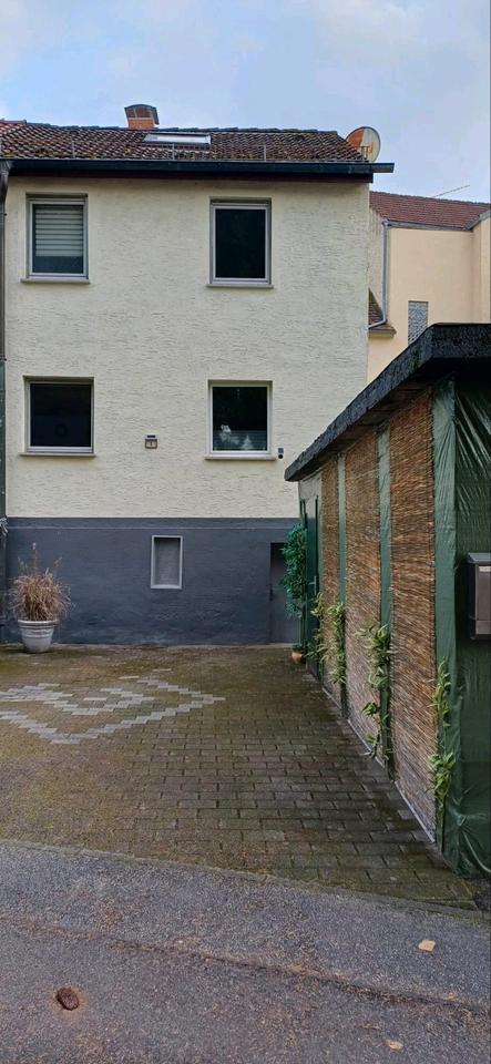 Thumbnail-Kleines Sanierungsbedürftiges Haus in toller Lage