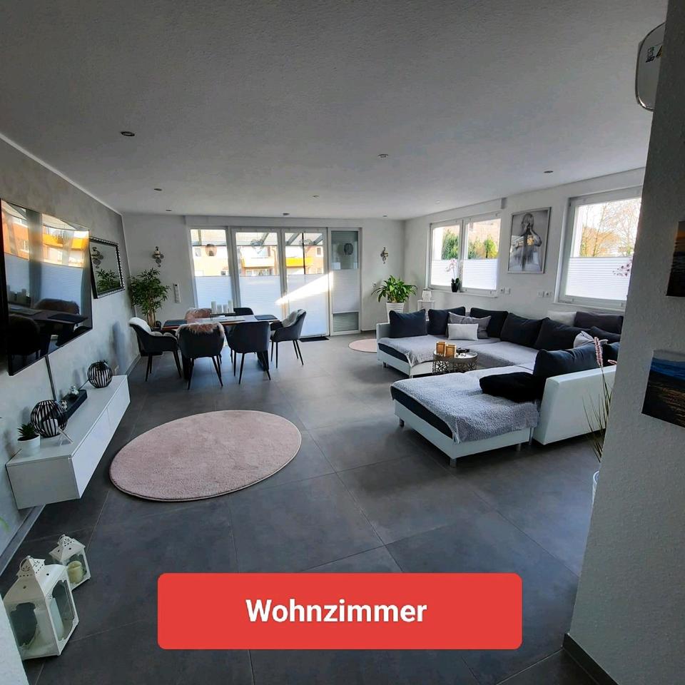 Thumbnail-Attraktives Vier- Familienhaus mit separaten Eingängen und Gärten