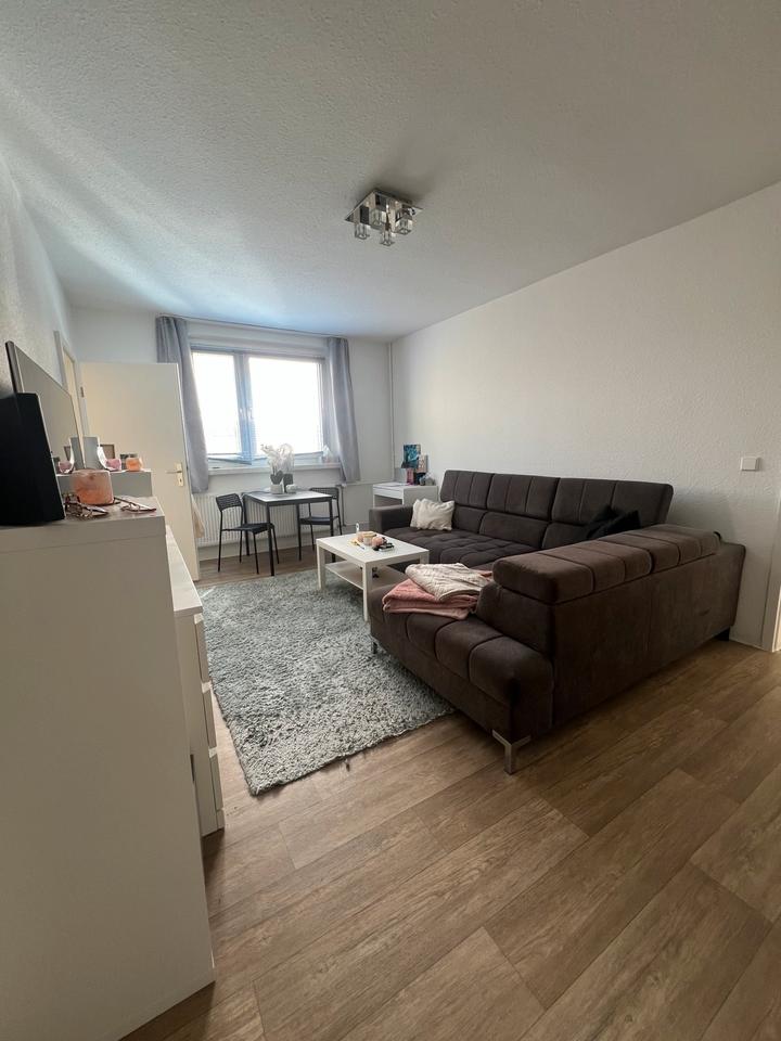 Thumbnail-Helle 2-Zimmer-Wohnung mit Balkon (48,6m²) - Nachmieter ab 01.05