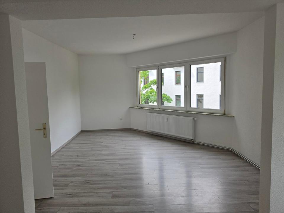 Thumbnail-Renovierte 3,5-Zimmer-Wohnung in zentraler Lage von Duisburg