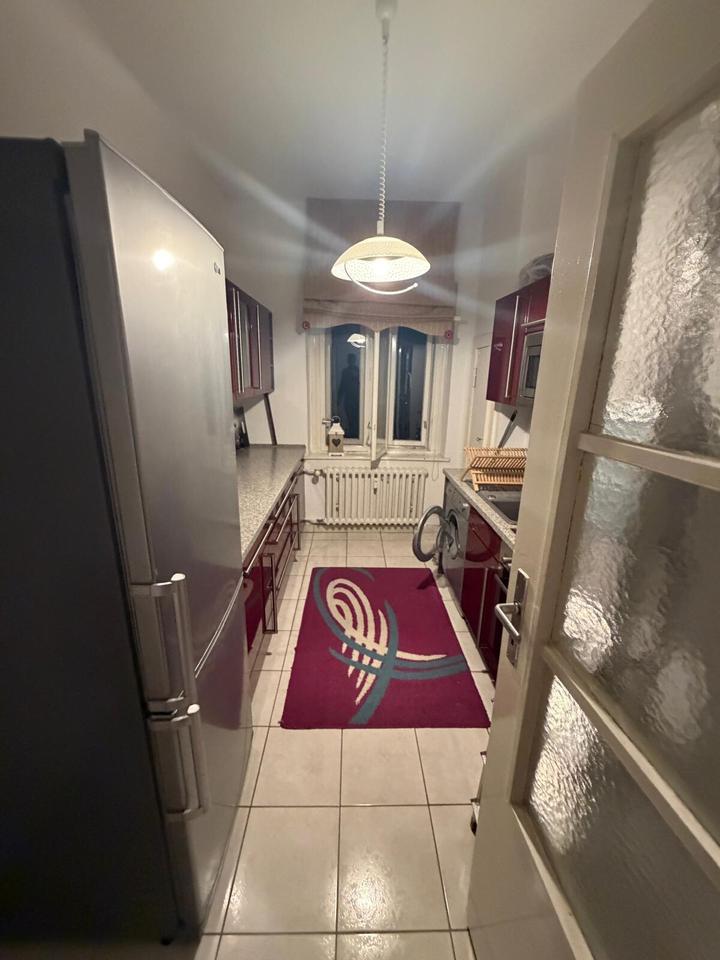 Thumbnail-Diese ansprechende, möblierte 2-Zimmer-Wohnung befindet sich in ruhiger und beliebter Lage von Berlin-Friedenau. Die Wohnung überzeugt durch einen praktischen Schnitt und eignet sich ideal für...