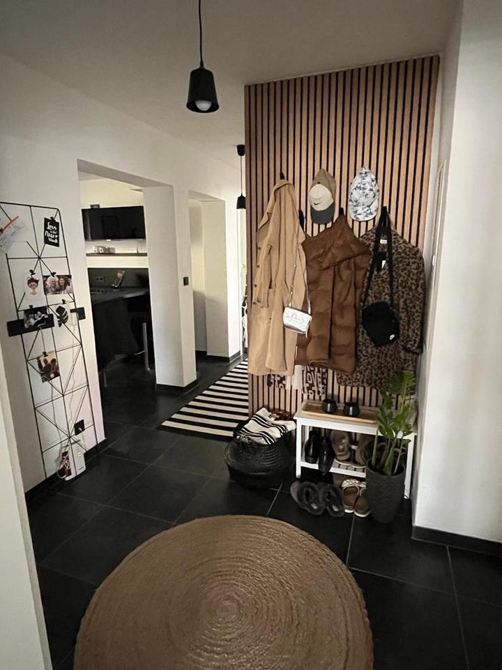 Thumbnail-✨ Stylisches 20m² WG-Zimmer in HallstadtDörfleins – Weltoffene Frauen-WG! ✨