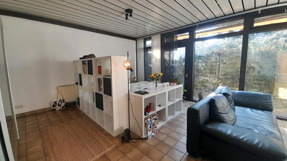 Thumbnail-Gemütliche 1-Zimmer-Wohnung mit Wintergarten und kleinem Garten