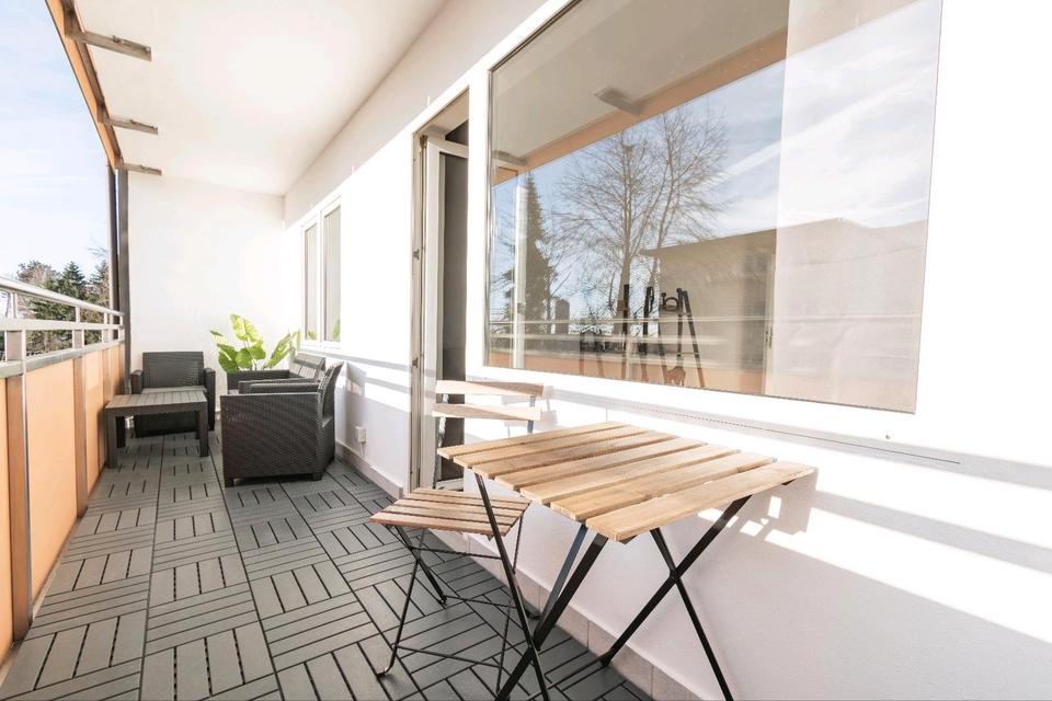 Thumbnail-Helle frisch renovierte 2-Zimmer Wohnung mit Balkon und EBK