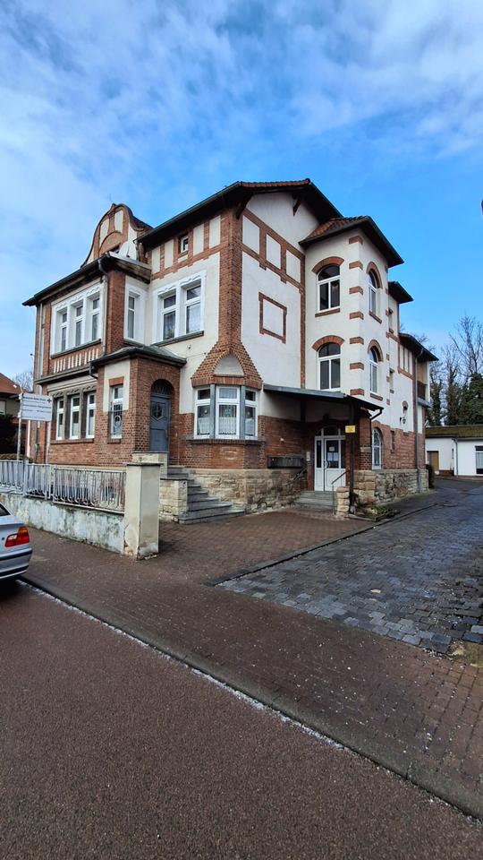 Thumbnail-+++ große, renovierungsbedürftige 3-R Wohnung zu vermieten +++