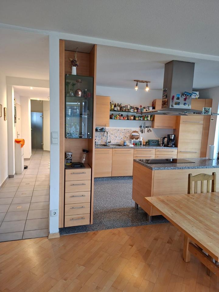 Thumbnail-Helle 3-Zimmer-Wohnung mit EBK und 2 Balkonen auf 116qm- zentral