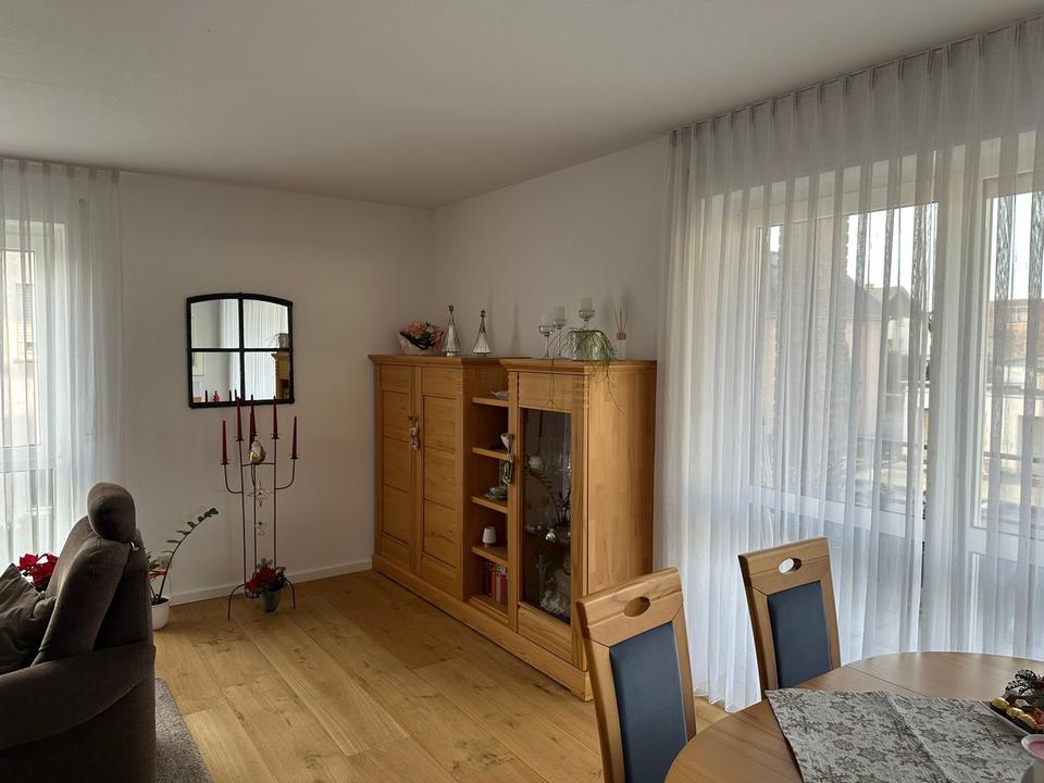 Thumbnail-Lichtdurchflutete 3 Zimmer Wohnung im 1. OG in Paderborn Elsen