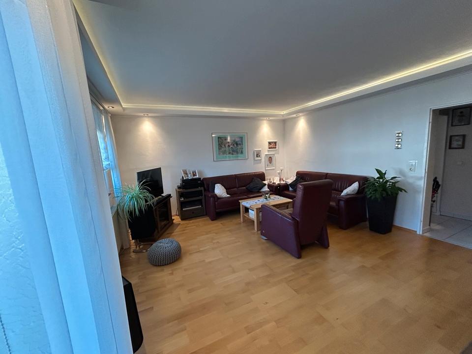 Thumbnail-Helle 3-Zimmer Wohnung mit Balkon und Parkplatz