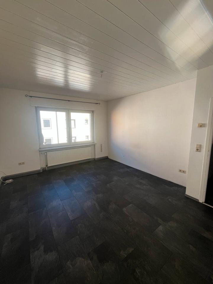 Thumbnail-3 Zimmer,1 Küche, 1WC Wohnung in Saarbrücken 779,43