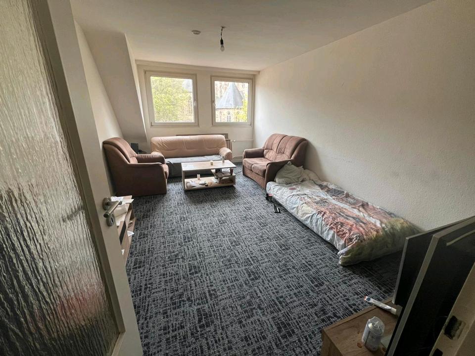 Thumbnail-Schöne geräumige Wohnung in Altenhagen ab sofort