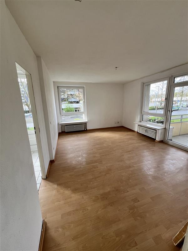 Thumbnail-3 Zimmer--Erdgeschosswohnung mit Balkon in Dortmund Scharnhorst
