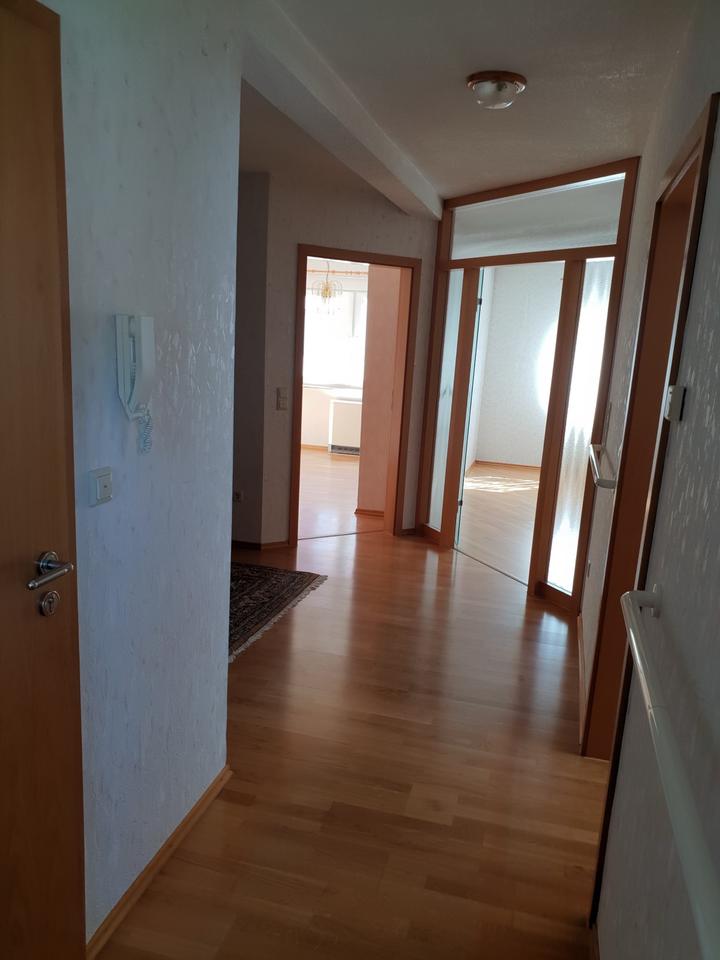 Thumbnail-2,5-3 Zimmer Wohnung zur Miete