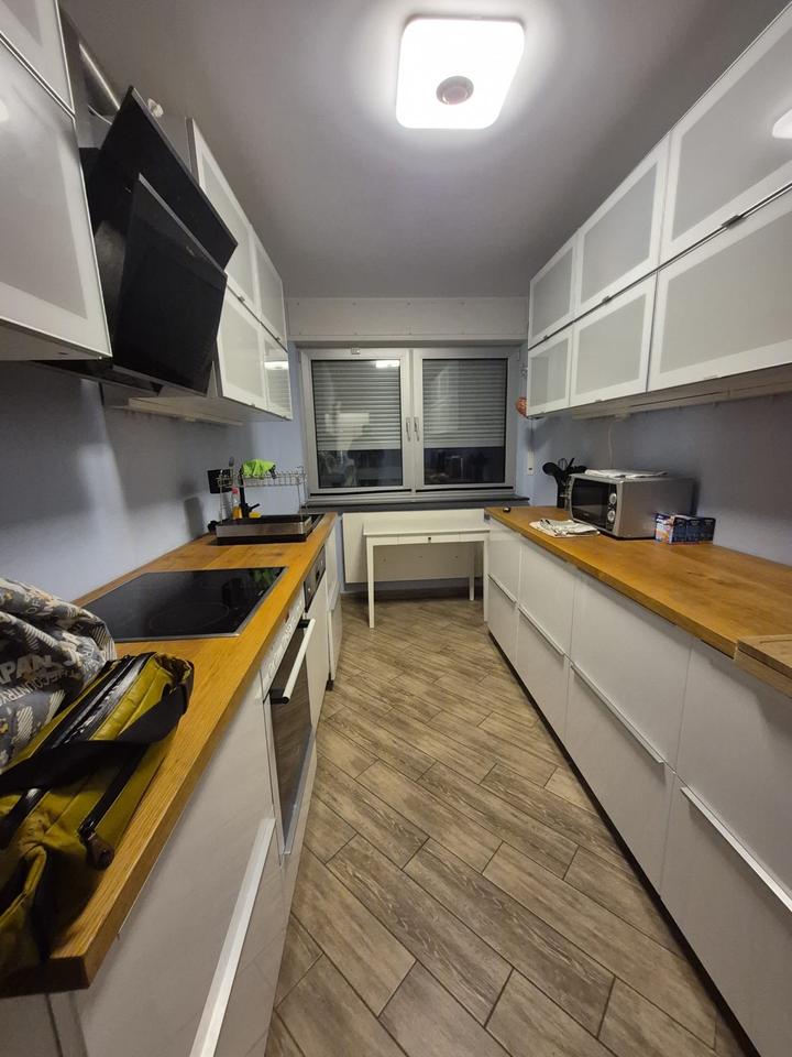 Thumbnail-Möblierte 2-Zi-Wgh im 2.OG mit Balkon und EBK