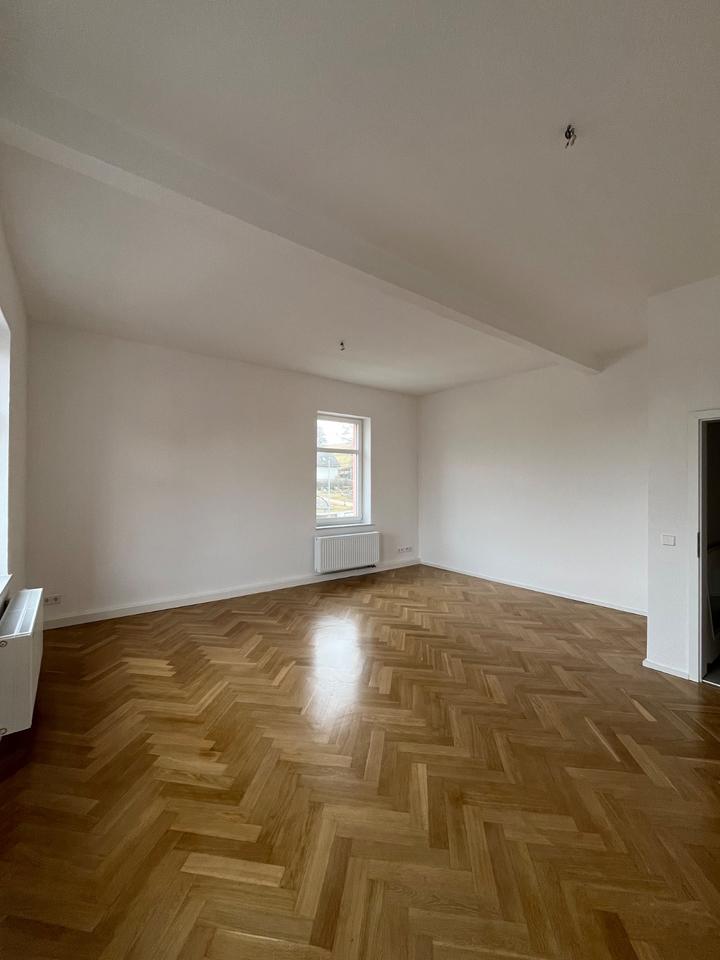 Thumbnail-Moderne 3-Zimmer Wohnung mit Garten