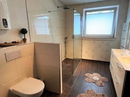 Thumbnail-5 Zimmer Maisonette-Wohnung in Düsseldorf: frisch renoviert!