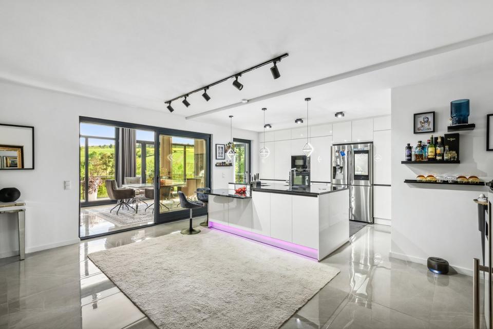 Thumbnail-Exklusive Villa mit Indoor-Pool & Spa-Bereich – 445 m² Wohnfläche