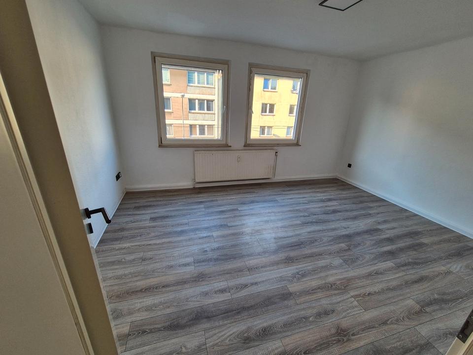 Thumbnail-Gepflegte 2-Zimmer-Wohnung im 2. OG in Essen-Altendorf