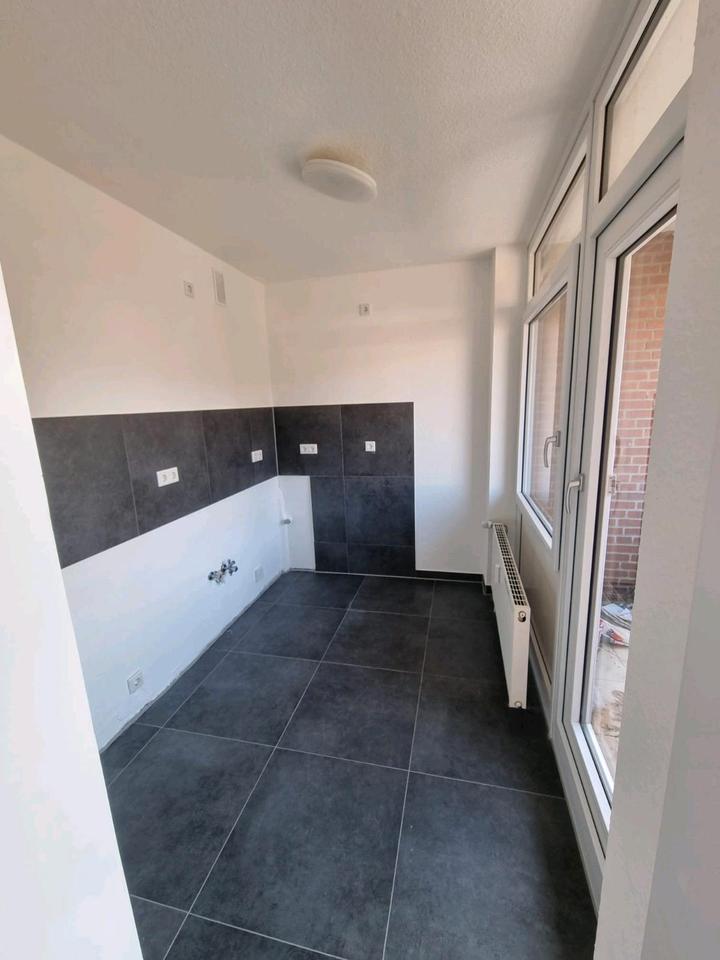 Thumbnail-Renovierte 3 Zimmer Wohnung mit Balkon zu vermieten (Schinkel)