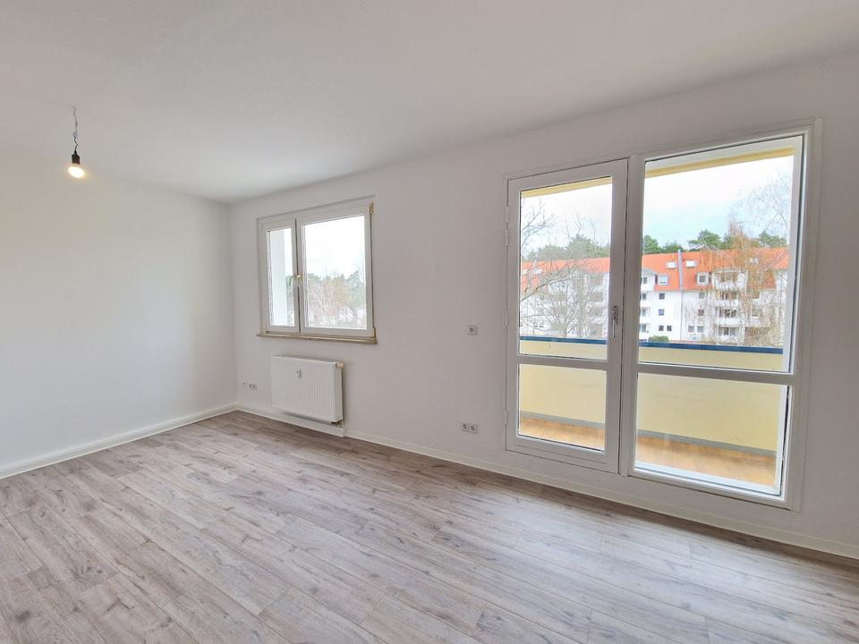 Thumbnail-2-Zimmer-Wohnung mit Balkon in Dessau-Roßlau – Ruhig wohnen & 2 NKM sparen*