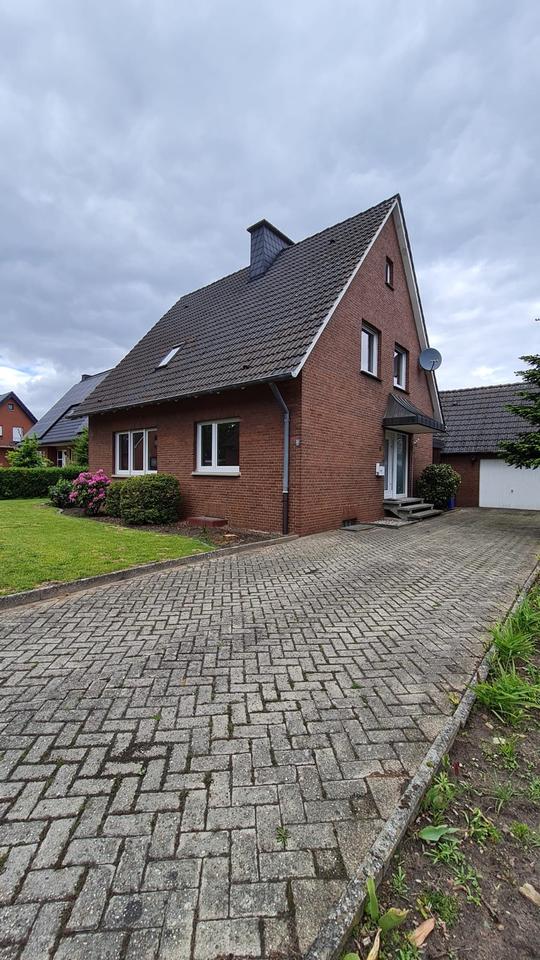 Thumbnail-Einfamilienhaus mit großem Garten in ruhiger Sackgassenlage