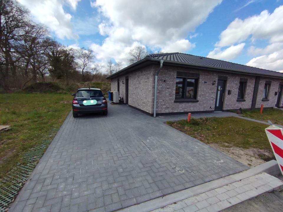 Thumbnail-Hochwertige Doppelbungalow-Hälfte – Neubau (2025)