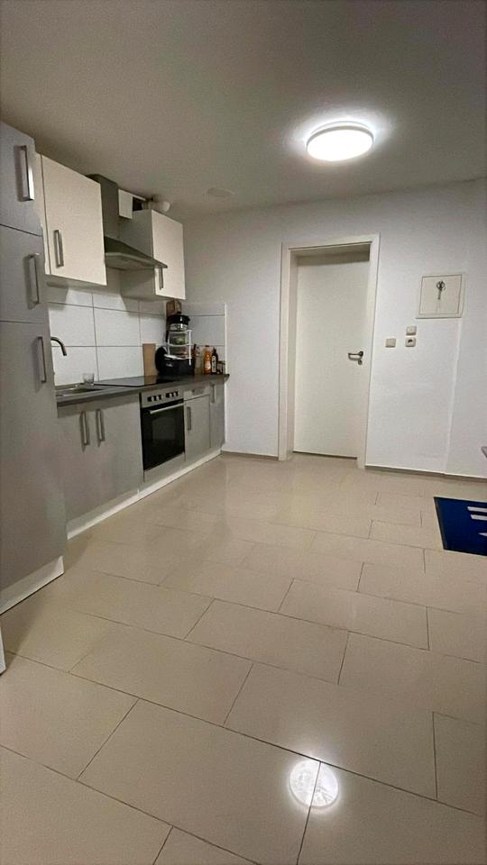 Thumbnail-Sublet Apartment