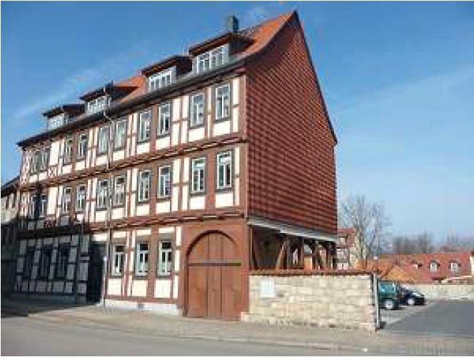 Thumbnail-Schöne, helle 2 -Zimmer Wohnung mit EBK und Kamin