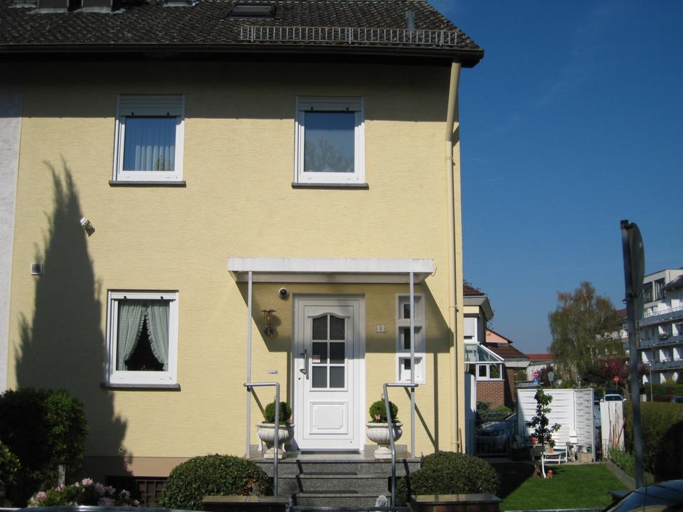 Thumbnail-*Schönes Reihenendhaus mit Balkon und kleinem Garten*