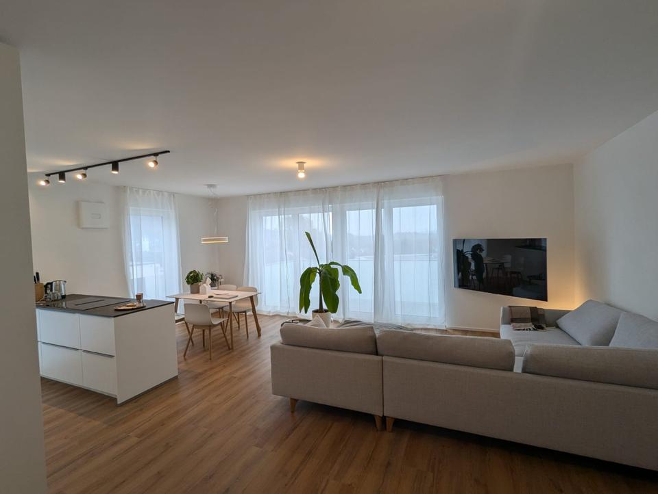 Thumbnail-Föhren: Moderne Wohnung (3 Zimmer) mit Küche und Balkon (Neubau)
