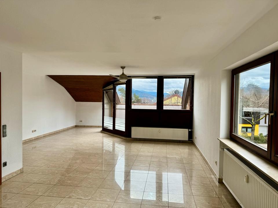 Thumbnail-3-Zimmer Wohnung mit Balkon und Einbauküche in ruhiger Lage