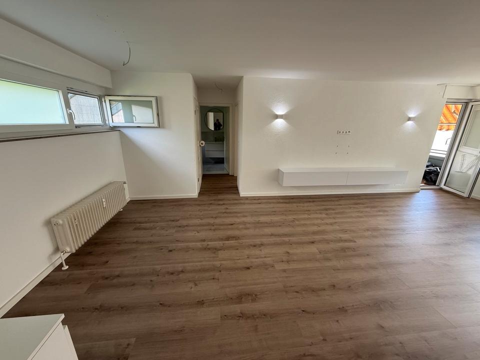 Thumbnail-Moderne und großzügige 3,5-Zimmer-Wohnung mit Balkon in Altbach