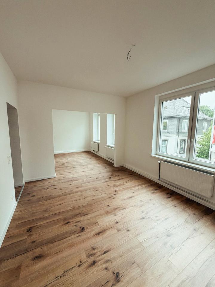 Thumbnail-Neu saniert- Modernisierte und lichtdurchflutete Wohnung