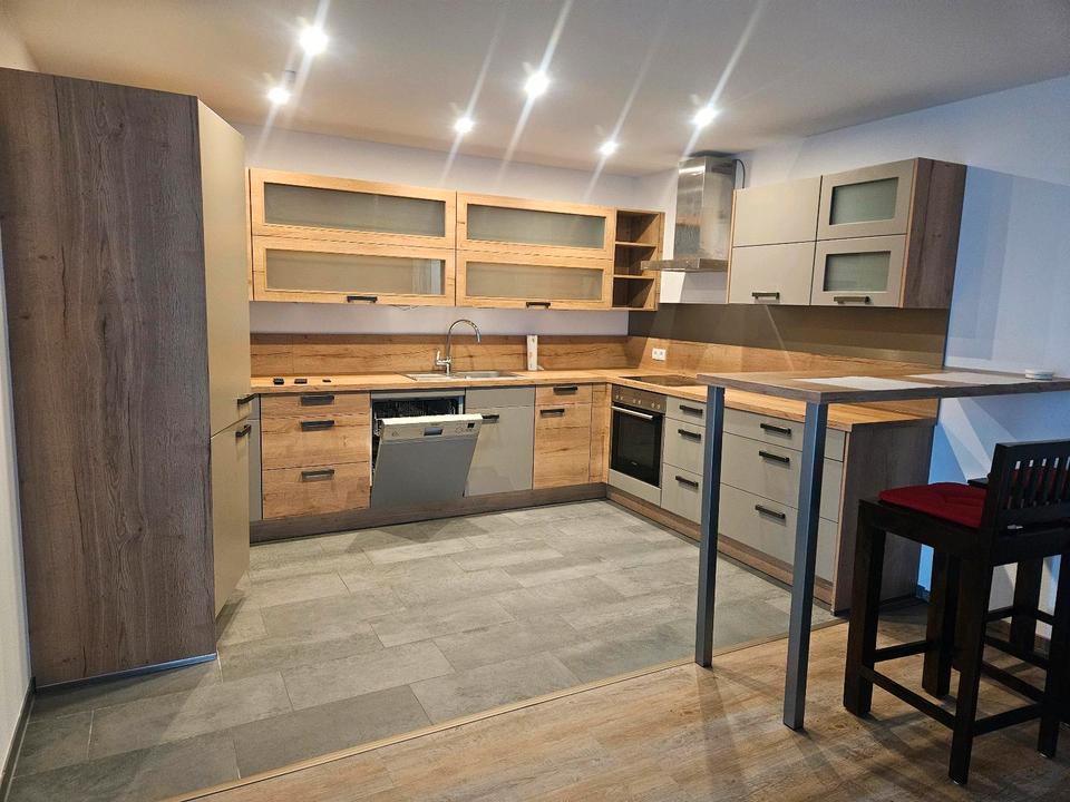 Thumbnail-Moderne 3-Zimmer Wohnung mit Balkon & Carport