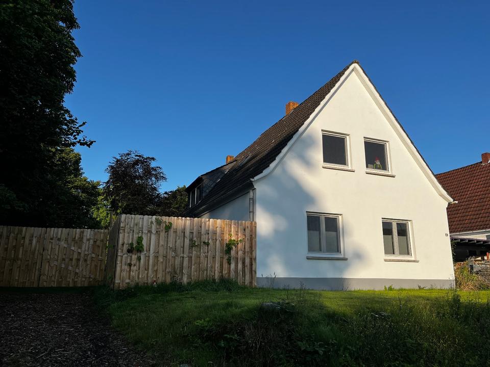 Thumbnail-Geräumiges Haus 165 qm mit großen Garten 2300 qm inkl. Bauplatz