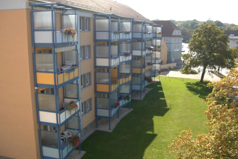 Thumbnail-zentrale Lage - 2-R-Wohnung mit Balkon in Meuselwitz (Thür.) - W0680