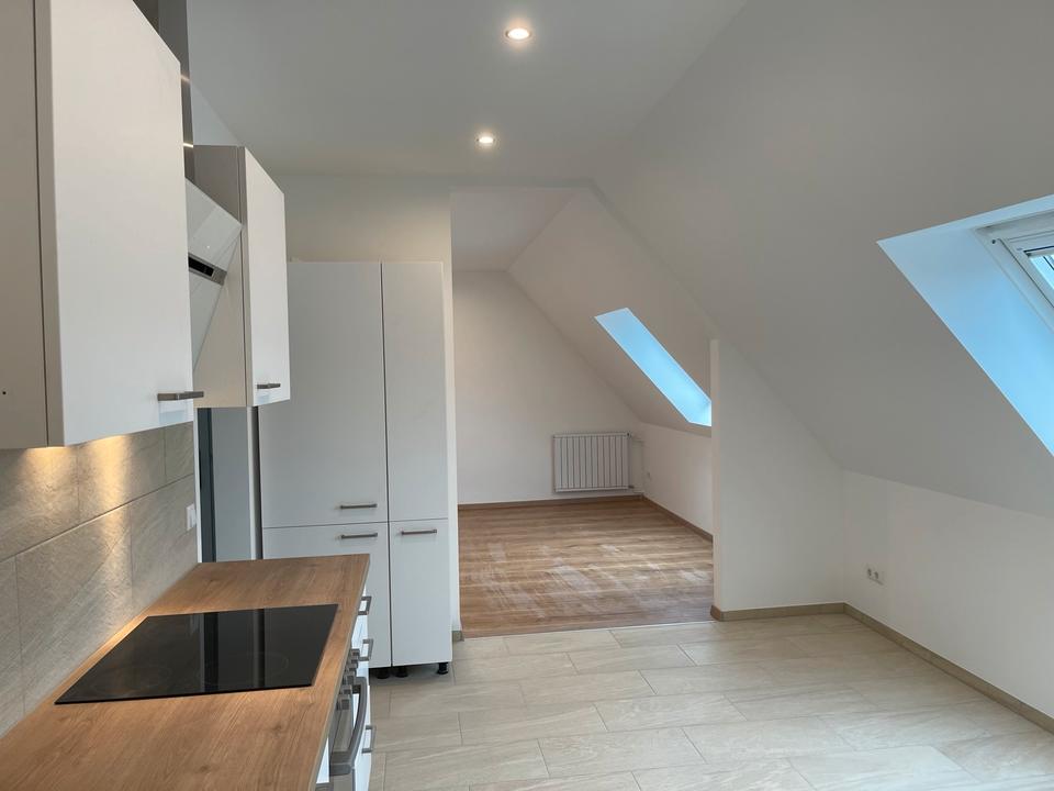 Thumbnail-Helle 2,5 Zimmer-Wohnung (54m2) mit EBK - ab 01.06