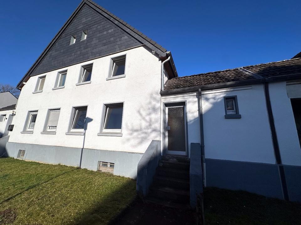 Thumbnail-Charmante Doppelhaushälfte mit Potenzial