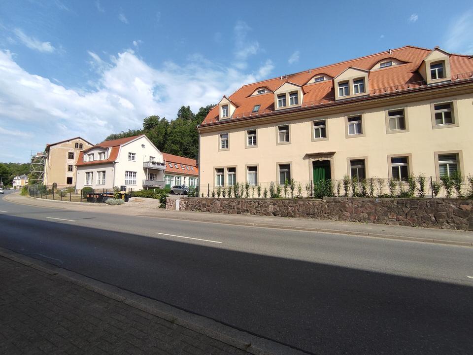 Thumbnail-***Charmanter Altbau, gemütlicher Grundriss, Einbauküche, Bad mit Fenster, Außenstellplatz***