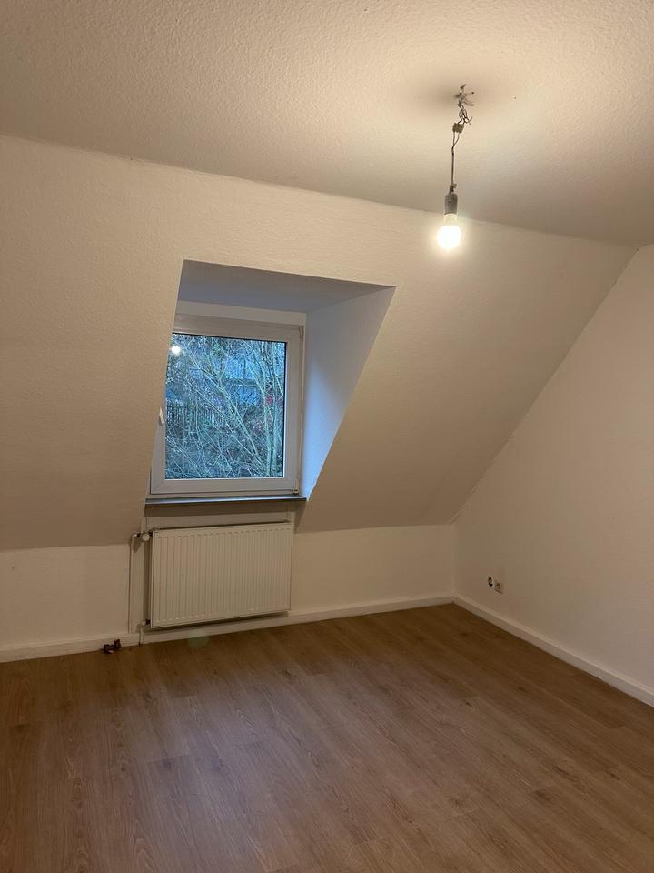 Thumbnail-3-Zimmer Wohnung, renoviert mit Küche, ca. 65qm