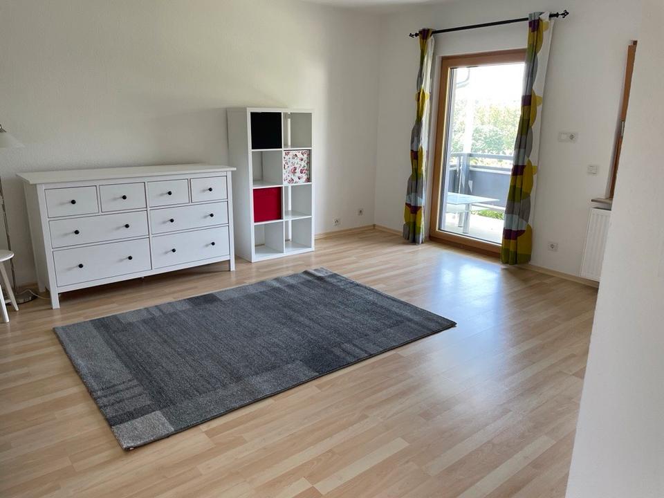 Thumbnail-Schöne moderne 1-Zimmer Wohnung Küche Bad Balkon