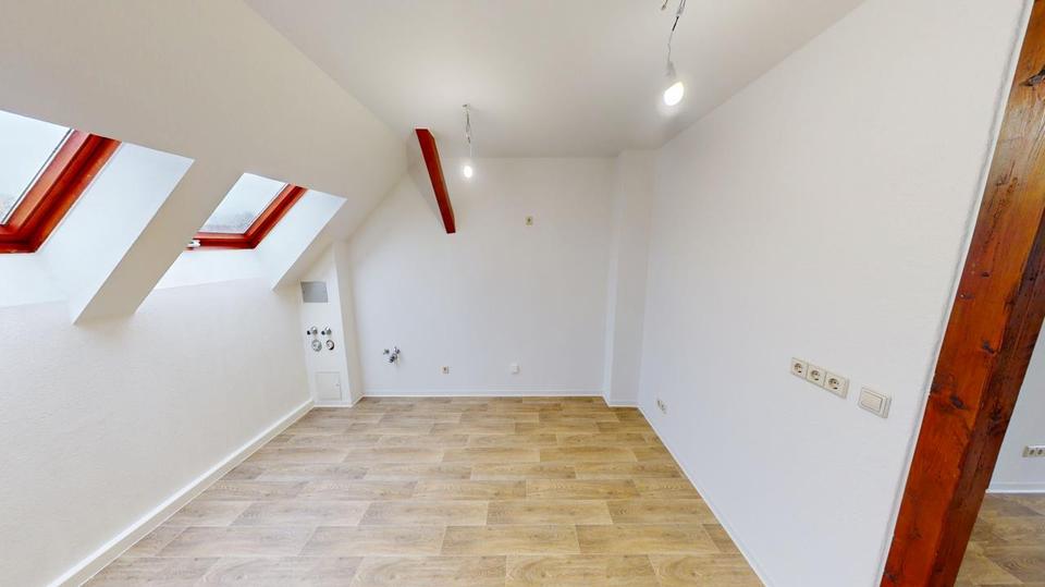 Thumbnail-Charmante Dachgeschosswohnung mit großem Wohn-Essbereich