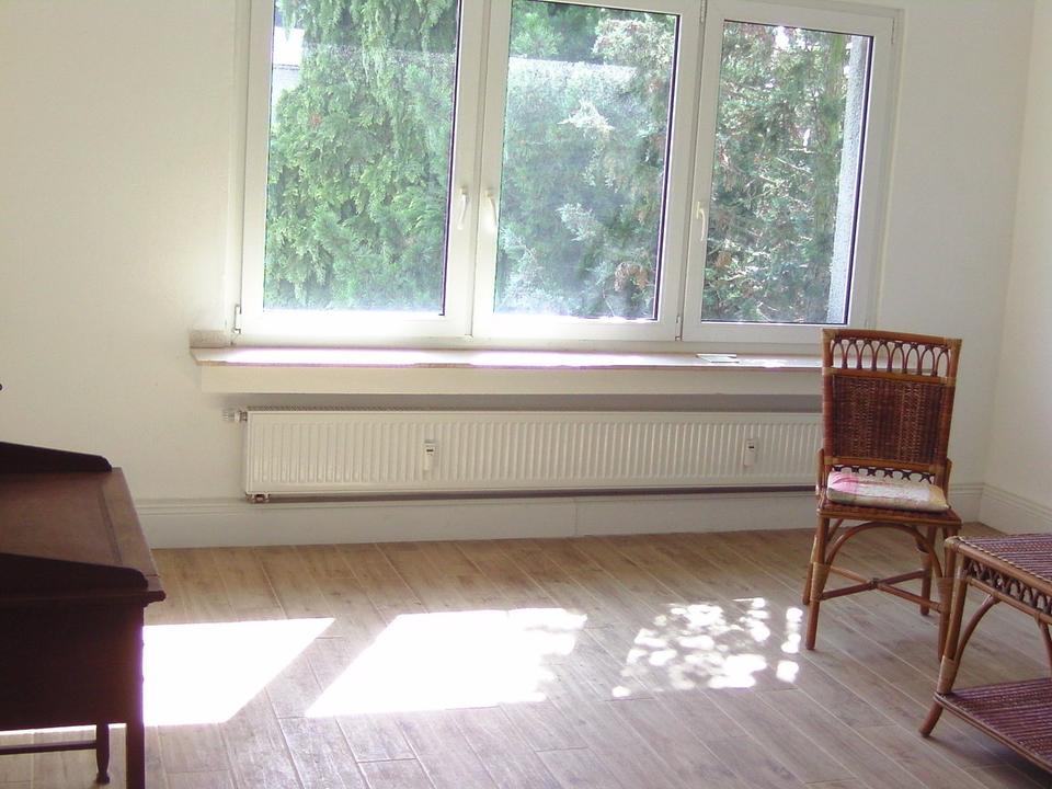 Thumbnail-3 Zimmer mit Balkon, sofort frei ! 4 oder mehr Zimmer möglich!