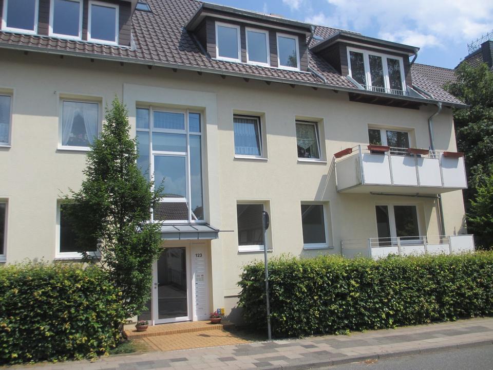 Thumbnail-Attraktive 2-Zimmer-Wohnung (Hochparterre) in Hildesheim Neuhof