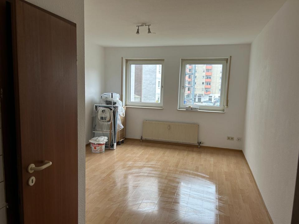 Thumbnail-Helle, zentrale 1-Zimmer Wohnung Ludwigshafen Mitte - Top Rendite