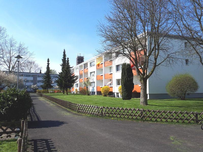Thumbnail-Gemütliche Wohnung mit Balkon zur Miete in Garbsen, Wentzel-Dr.