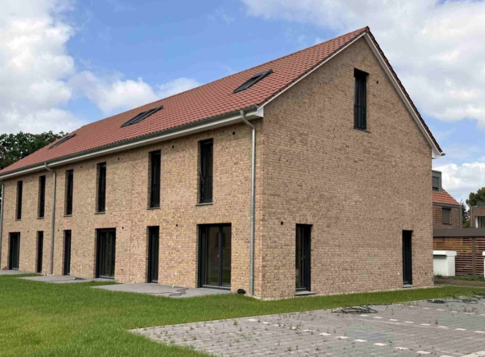 Thumbnail-Modernes Reihenendhaus am Eiermarkt – Ihr neues Zuhause in Großburgwedel