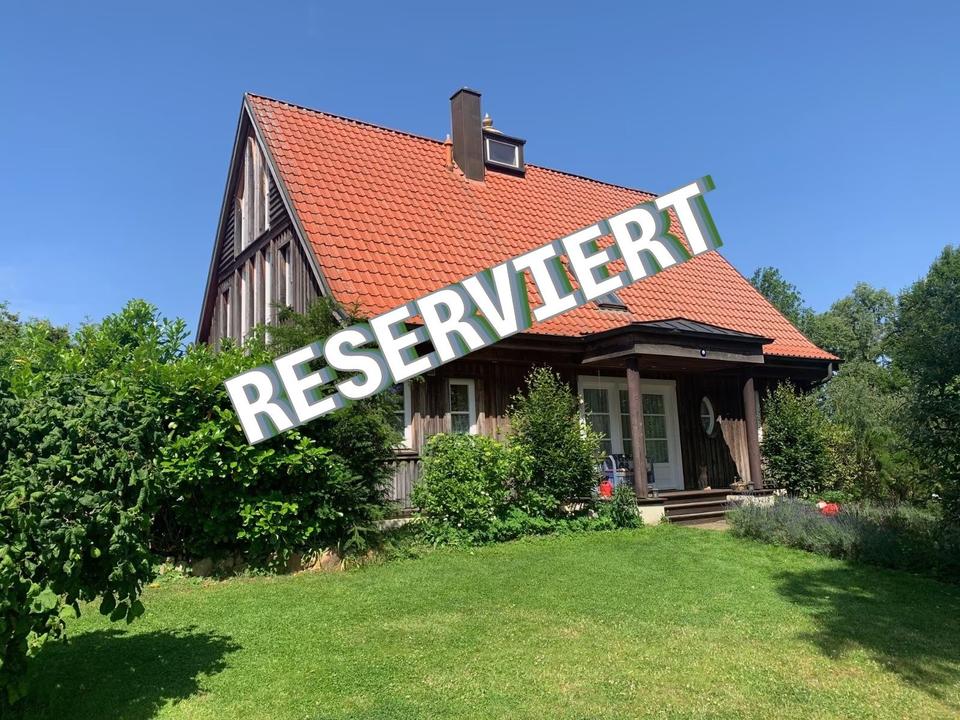 Thumbnail-EFH mit großzügigem Garten und Koi-Teich auf 2455qm Grundstück